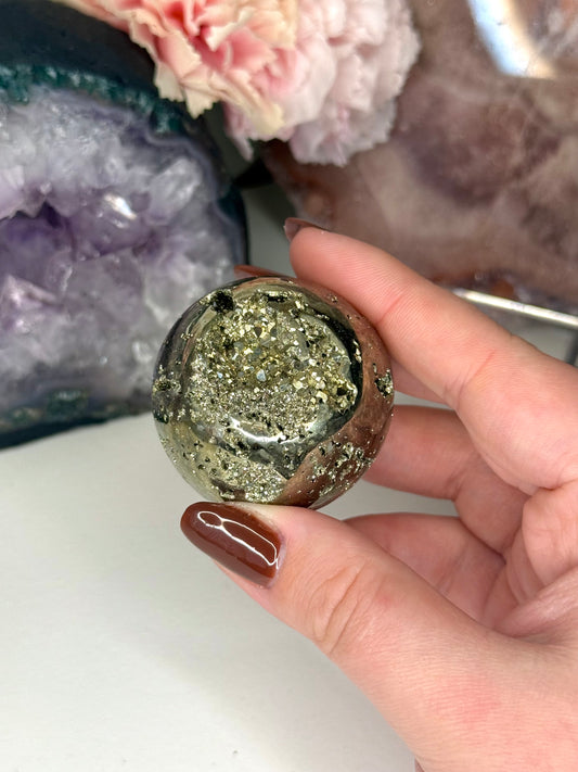 188g Pyrite Sphere